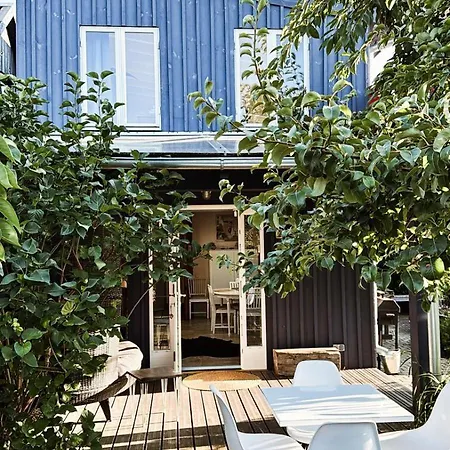 Apartman Cardinalis House *