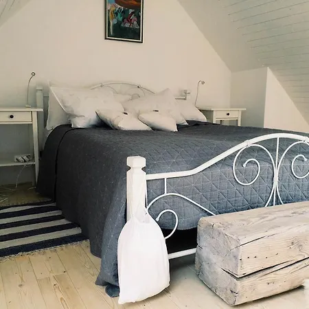 Apartman Cardinalis House