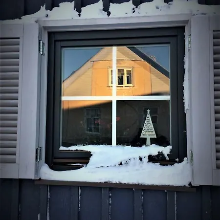 Cardinalis House *